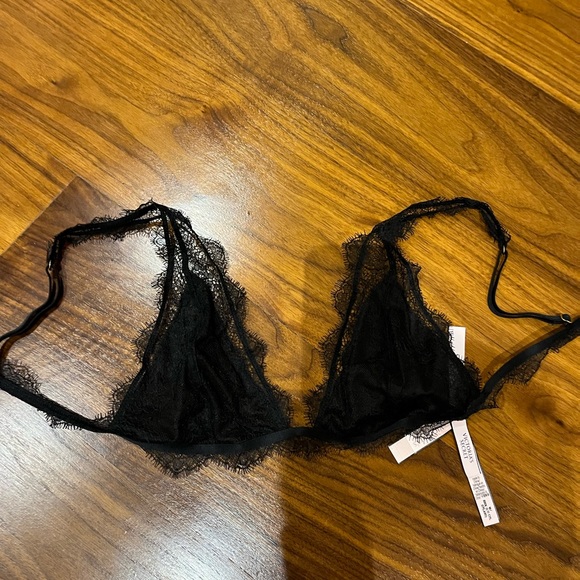 Victoria Secret RARE lace bralette S/M BNWT - Picture 1 of 3